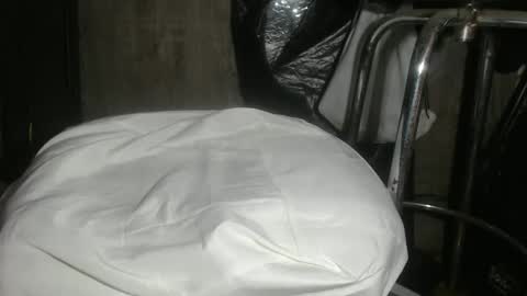 OlySantos online show from March 13, 2026, 11:50 am