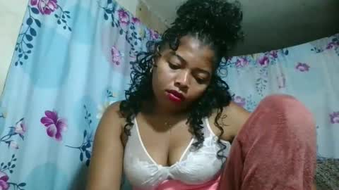 olyvienne90 online show from December 21, 2025, 1:46 am