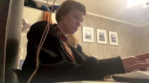 Snapshot of omahethcote chatting on May 23, 2026, 12:31 pm Eva online show from May 23, 2026, 12:31 pm