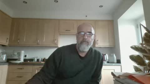 Snapshot of omegaspace666 chatting on May 7, 2026, 12:32 pm omegaspace666 online show from May 7, 2026, 12:32 pm