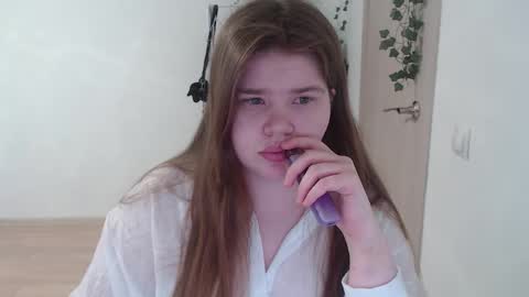  MellY  online show from March 3, 2026, 12:11 pm