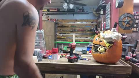 Norm online show from November 1, 2025, 9:39 pm