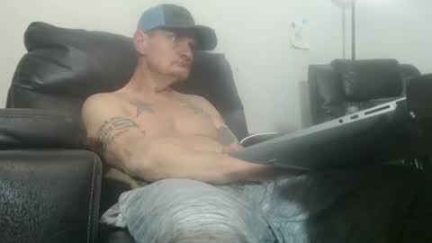 Snapshot of omgluvit12 chatting on December 16, 2024, 12:49 pm omgluvit12 online show from December 16, 2024, 12:49 pm