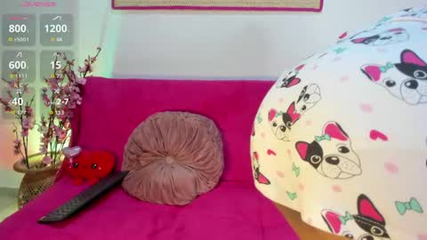 Violette online show from April 23, 2026, 3:19 am