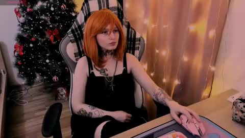 on_yxxx online show from February 9, 2025, 6:16 pm