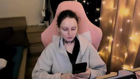 on_yxxx online show from September 26, 2025, 8:57 pm