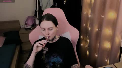 on_yxxx online show from March 29, 2026, 7:47 pm