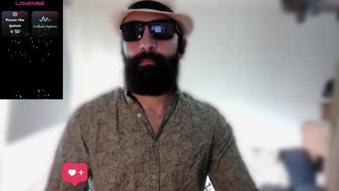 ona nisme online show from March 9, 2025, 3:05 pm