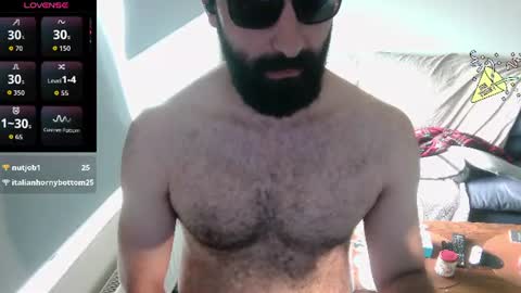 Snapshot of ona_nisme chatting on August 3, 2026, 5:38 pm ona nisme online show from August 3, 2026, 5:38 pm