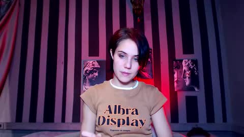 onaloon online show from November 21, 2025, 2:43 am