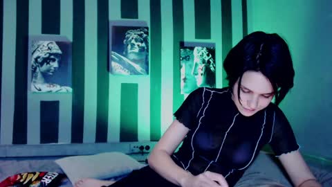 onaloon online show from March 6, 2026, 2:41 am