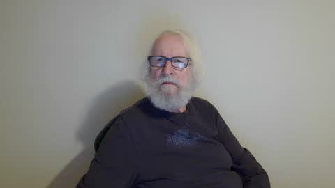 Somewhere over the rainbow online show from January 15, 2025, 8:26 pm