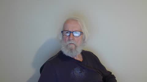 Somewhere over the rainbow online show from January 20, 2025, 9:01 pm