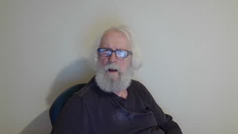 Somewhere over the rainbow online show from March 8, 2025, 9:08 pm