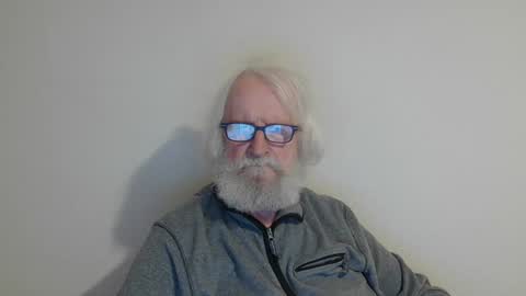 Somewhere over the rainbow online show from March 11, 2025, 8:53 pm