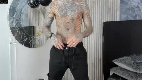     ... online show from September 23, 2025, 7:39 pm