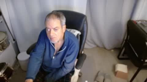 ondoko1234 online show from October 7, 2025, 4:59 pm