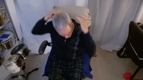 ondoko1234 online show from November 10, 2025, 3:38 am