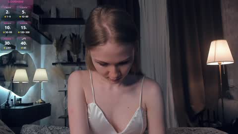 Ana online show from September 19, 2025, 7:36 pm