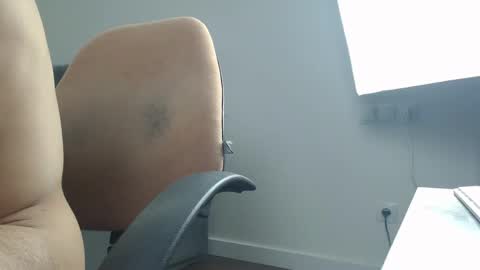 onebestlover online show from February 9, 2025, 5:01 pm