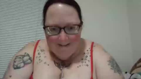 Snapshot of onedaffodil84 chatting on May 14, 2026, 4:41 am Pixie online show from May 14, 2026, 4:41 am