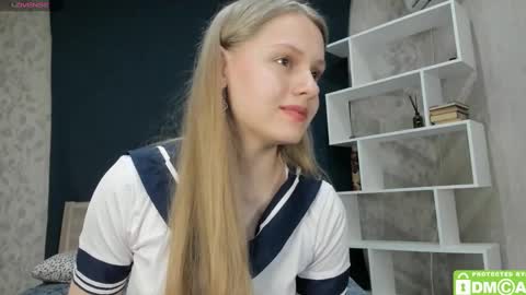 onelovelyalice online show from January 22, 2025, 5:49 pm
