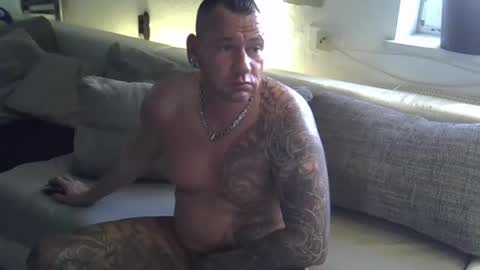 .....mICha..... online show from February 2, 2025, 2:45 pm