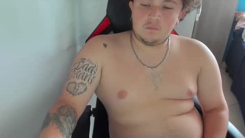 Andres INDEPENDENT MODEL online show from October 26, 2025, 9:31 pm