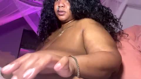 Snapshot of onlineerica chatting on November 14, 2025, 4:44 am onlineerica online show from November 14, 2025, 4:44 am