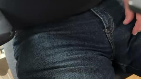 Snapshot of onlocationnyc chatting on March 14, 2026, 4:45 pm onlocationnyc online show from March 14, 2026, 4:45 pm