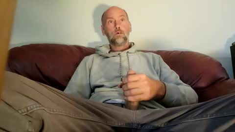 only01love online show from June 9, 2026, 9:37 pm
