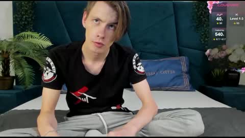 Erick  online show from February 24, 2025, 8:58 pm