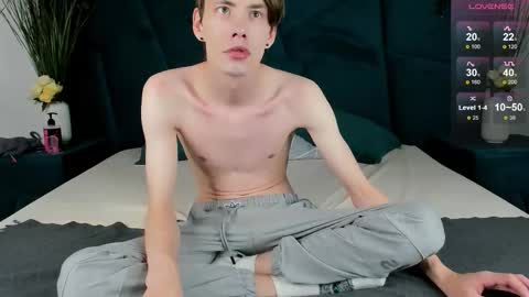 Erick  online show from September 21, 2025, 7:10 am