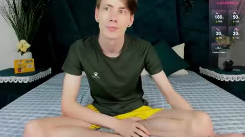 Snapshot of only_eric chatting on December 22, 2025, 6:54 am Erick online show from December 22, 2025, 6:54 am