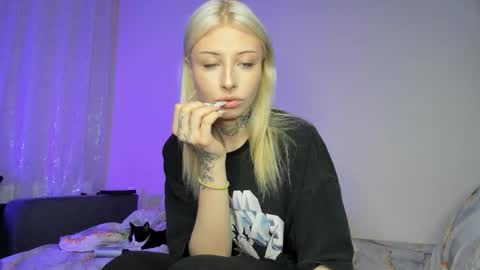 Iva online show from November 30, 2025, 12:42 pm