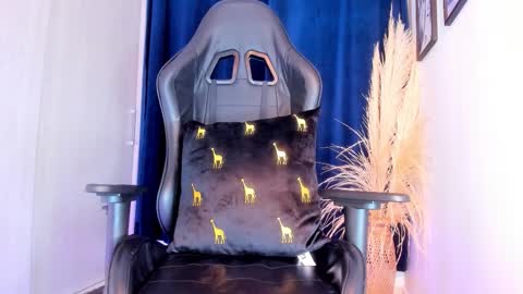 misssaray official online show from January 12, 2026, 9:53 pm