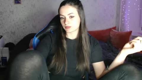 Amalia online show from April 4, 2026, 5:10 pm