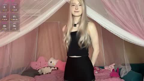 Snapshot of onlyeva1 chatting on June 7, 2026, 8:18 am Eva online show from June 7, 2026, 8:18 am