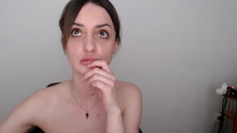 onlyvika online show from May 19, 2026, 6:36 pm