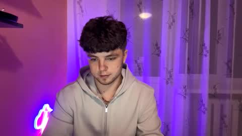 Mike online show from November 8, 2025, 7:01 pm