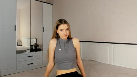onyxvespera online show from June 4, 2026, 7:03 am