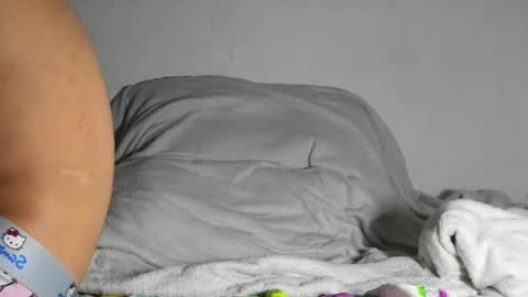 onzas_ online show from March 5, 2026, 7:54 pm