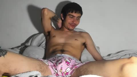 onzas_ online show from March 8, 2026, 4:49 am