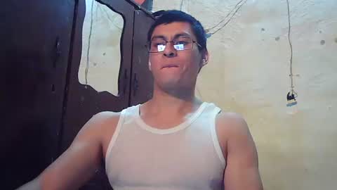 oomaurooo online show from January 14, 2026, 2:06 am