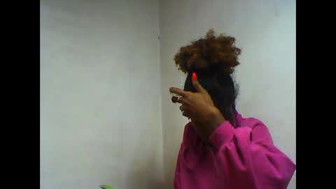 Snapshot of oooorazanasoa chatting on June 4, 2026, 4:51 am oooorazanasoa online show from June 4, 2026, 4:51 am
