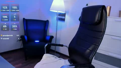  Chloe  follow me  online show from January 9, 2026, 3:26 pm