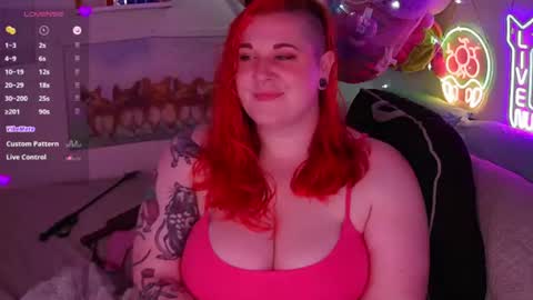 Snapshot of opalreigning chatting on July 22, 2026, 7:44 am Opal online show from July 22, 2026, 7:44 am