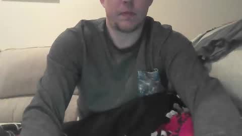 Snapshot of open_torequest chatting on February 6, 2026, 12:37 am open_torequest online show from February 6, 2026, 12:37 am