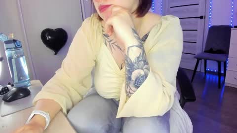 Snapshot of ophelia_mm chatting on May 30, 2026, 8:22 am Ophelia online show from May 30, 2026, 8:22 am