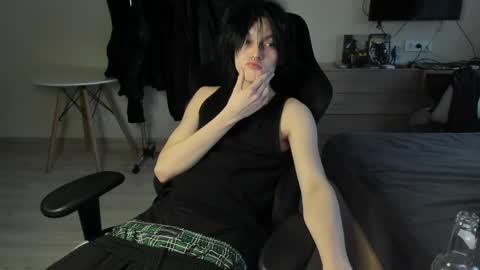 Bella and John online show from April 23, 2026, 5:15 pm